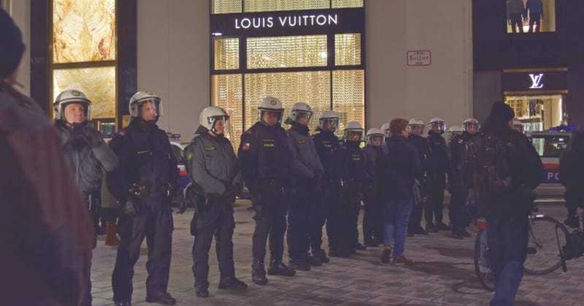 Akademiker-Ball: Rat und Hilfe für Betriebe