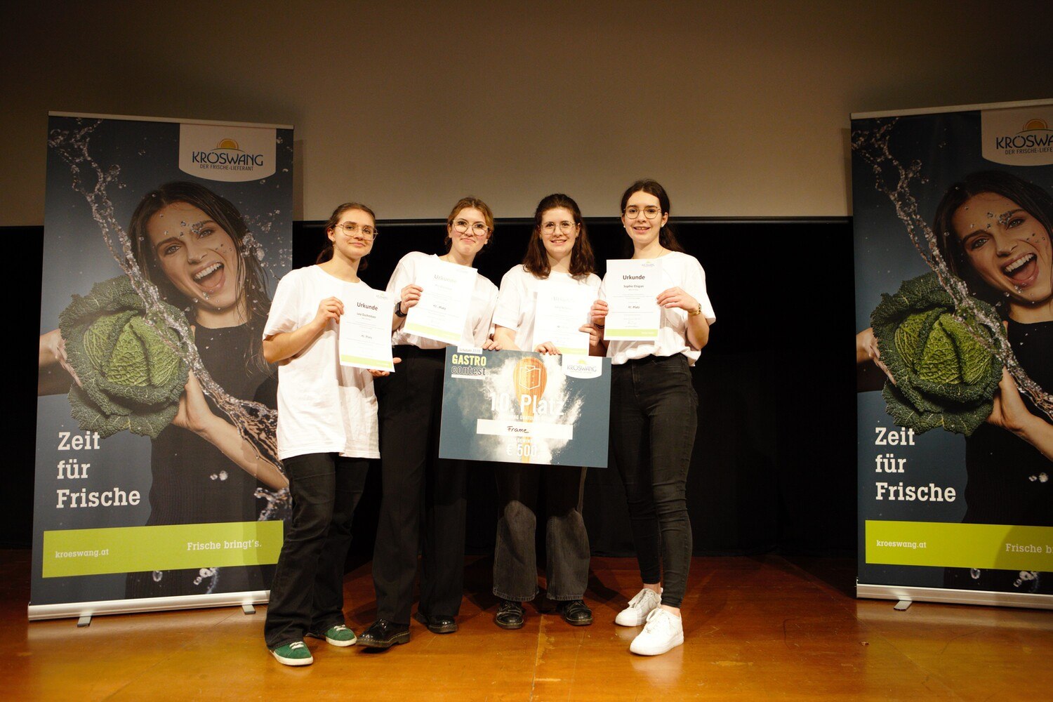 Platz 10: Frame (HLF Krems)
Ein Kunstcafé, das Kaffeehauskultur mit Kunstgenuss verbindet. Plattform für aufstrebende Künstler bzw. Kunst in Symbiose mit Kulinarik. © Alexander Grübling