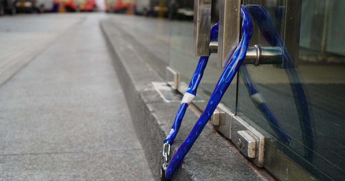 ​WK Tirol will „Ausgangssperre“ und „massive Kontrollen“ statt Gastro-Schließungen