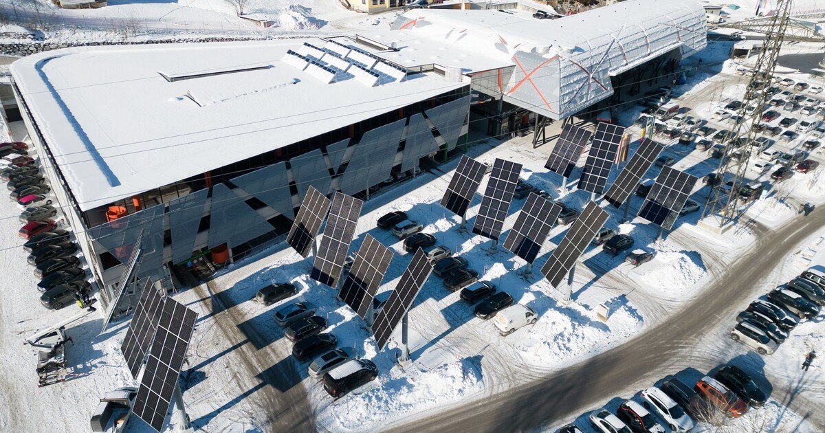 Gastein: Solarbäume im Schnee