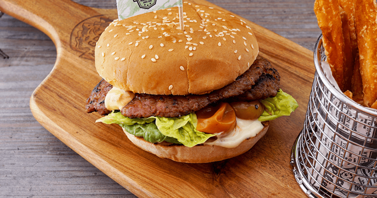 THE GREEN MOUNTAIN Smash Burger: Pflanzlicher Genuss mit karamellisierter Kruste!