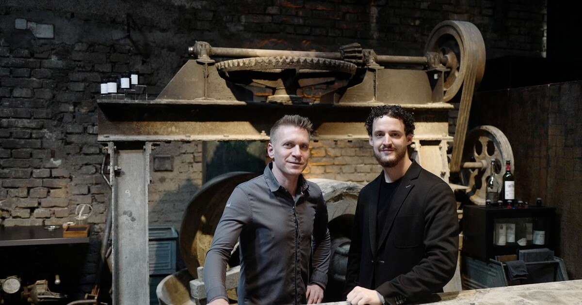 „Senns.Bar“: Drinks und Baos öffnen Michelin-Kulinarik-Welt