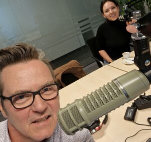 Sandra Scheidl im ÖGZ-Podcaststudio. (C) Alexander Grübling