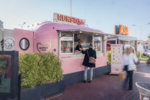 Der neue Food-Truck "Wurstliebe" © Lukas Lorenz