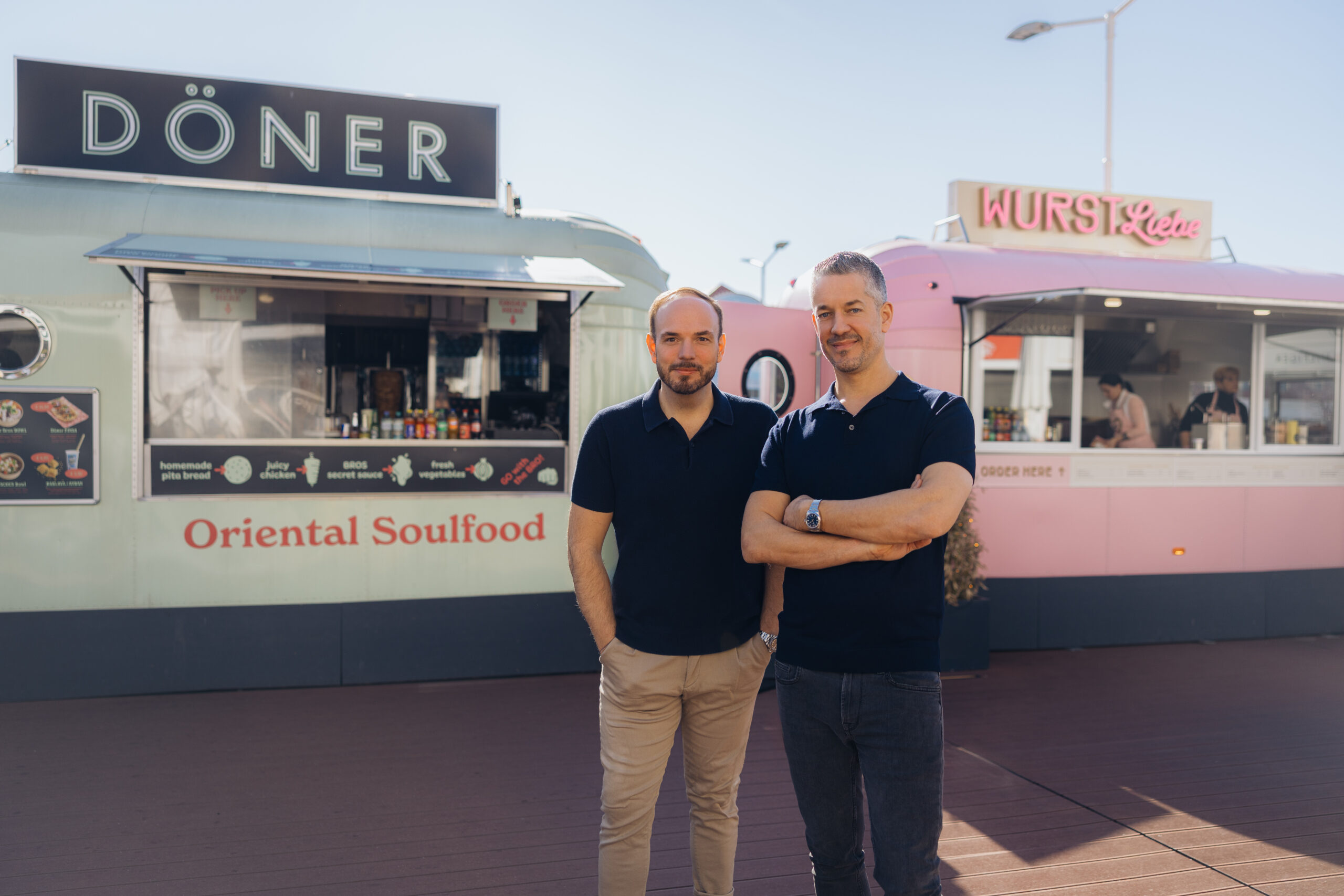 Würstelstand neu gedacht: „Wurstliebe“ eröffnet in Parndorf