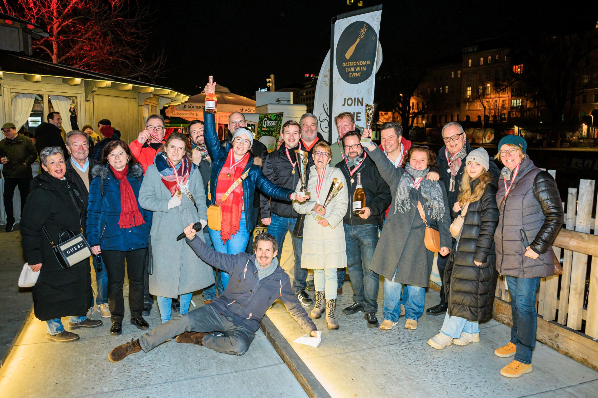 Feuerdorf: Wenn Gastronomen zum Eisstock greifen