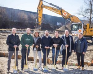 v.l.n.r.: Hilton Development, Owner Schiehser Hotels, Projektentwicklung Residence Wohnbau, Projektentwicklung Residence Wohnbau, Projektentwicklung Residence Wohnbau, Hilton Development, Architekt POL. © Günter Freund