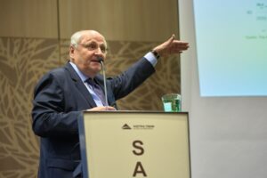 Christoph Badelt beim ÖRV-Kongress © ÖRV