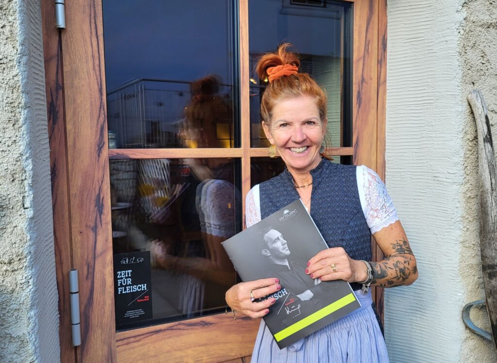 Über 250 Kröswang-KundInnen zeigen mit eigenen Aufklebern, wie wichtig ihnen Fleisch aus Österreich ist. (C) Kröswang