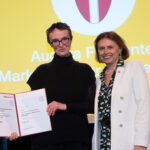 1. Platz "Einzelbetriebliche Initiativen": Augora Fermente - Marktplatz der Fermentation v.l.n.r.: Alexandra Liberda, Staatssekretärin Susanne Kraus-Winkler