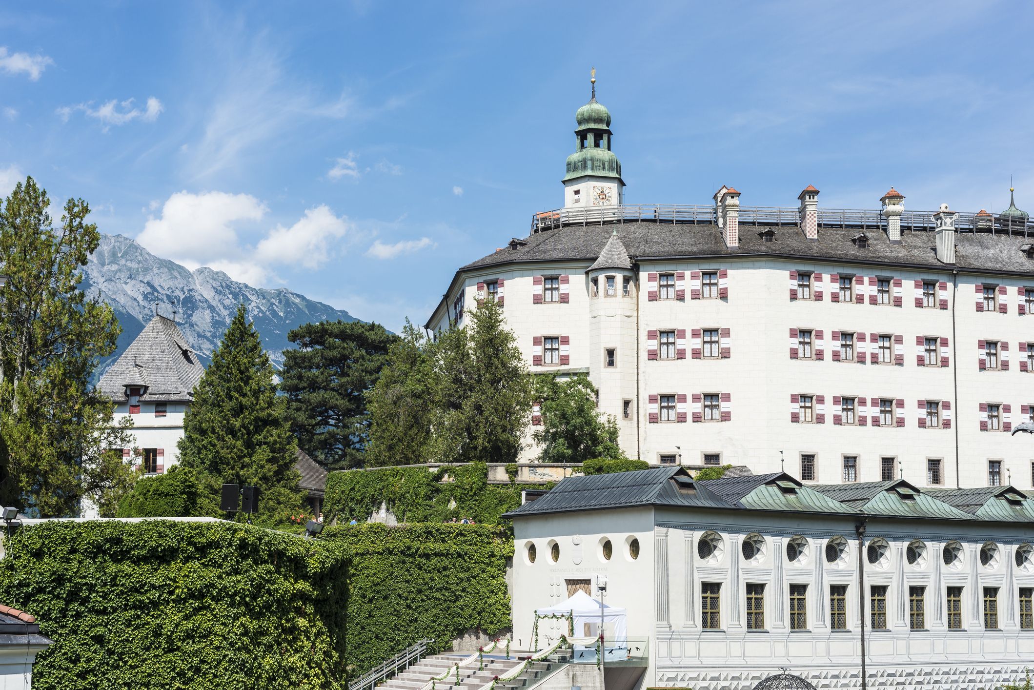 Pächter für Gastro-Betrieb im Schloss Ambras gesucht