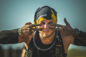 Am 9. und 10. August 2025 wird Filzmoos zum Schauplatz eines internationalen Extremsport-Events: Runmageddon X, der härteste und bekannteste Hindernislauf Zentraleuropas, macht 2025 erstmals Station in Österreich. © Adam Ryszcyk