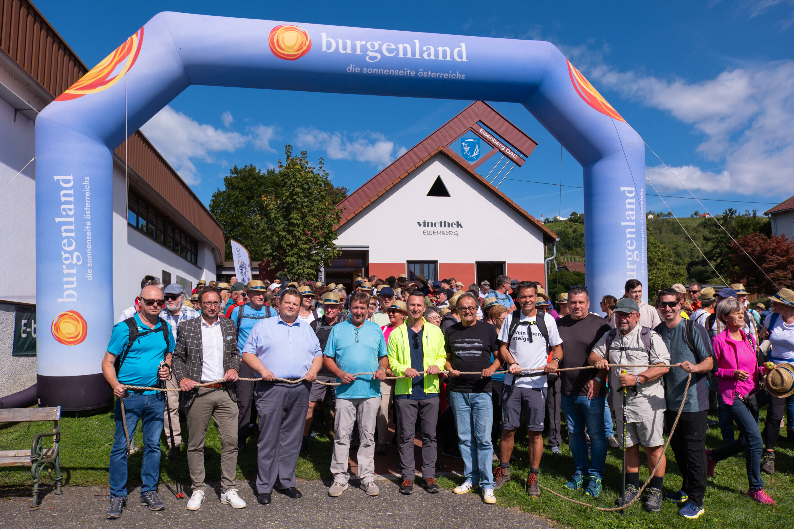 Drei Weinberge-Rundweg im Südburgenland eröffnet