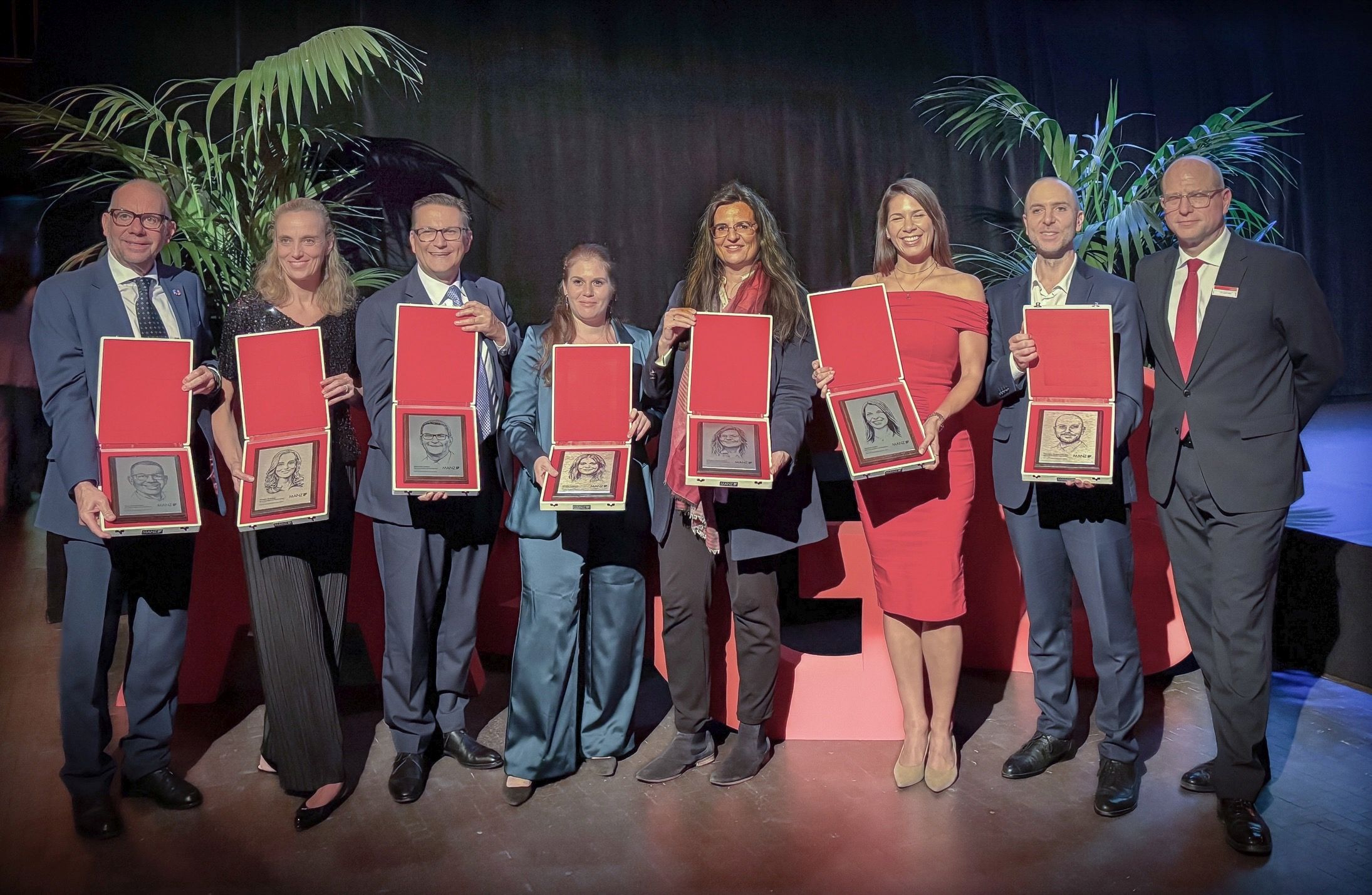 NIU-Portal als Innovation des Jahres ausgezeichnet