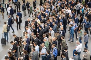 (C) drinktec / YONTEX