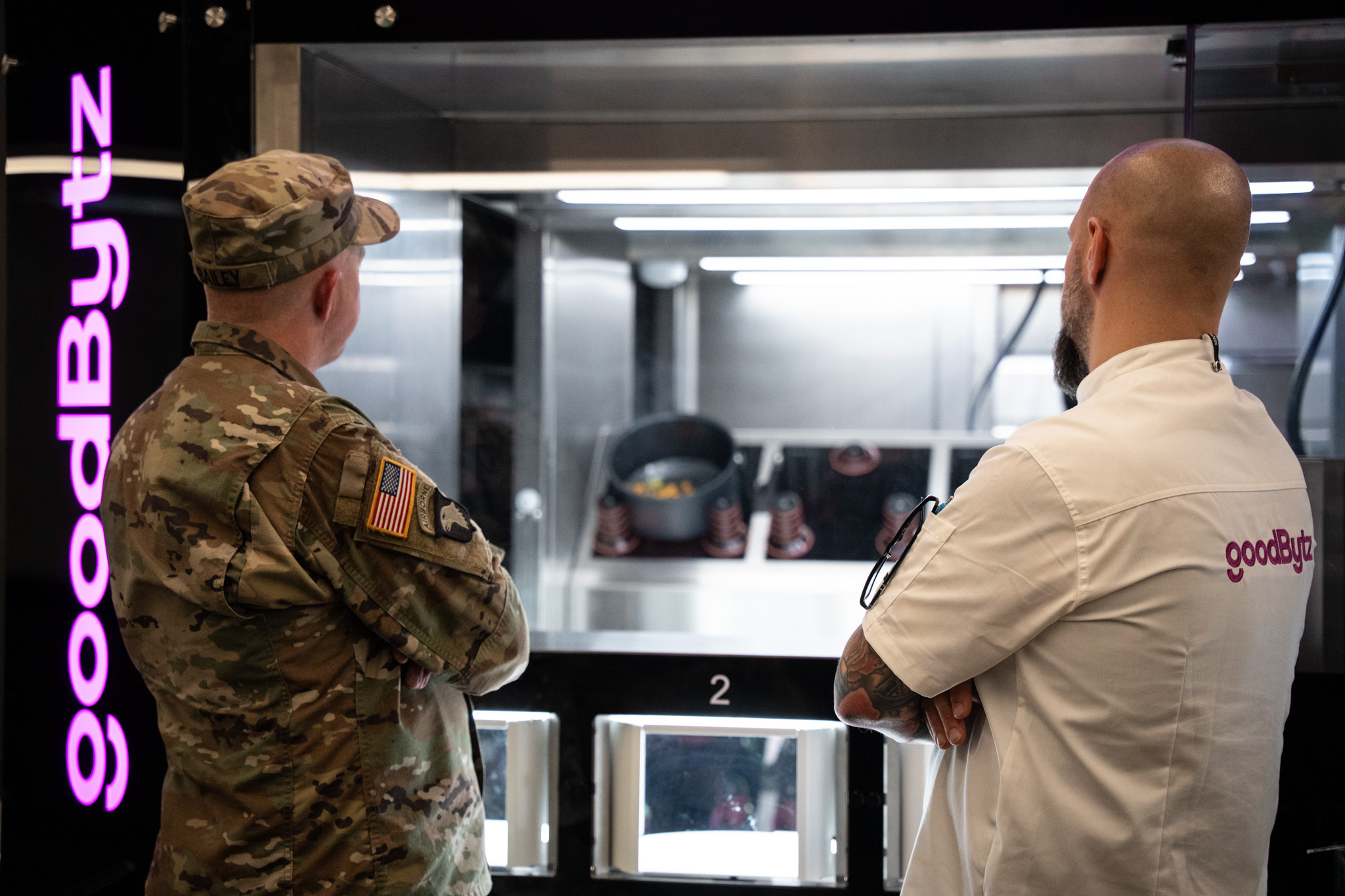 U.S. Army: Autonome Roboterküche von goodBytz in Südkorea